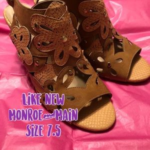 Monroe&Main Women’s Heeled Sandal - 7.5